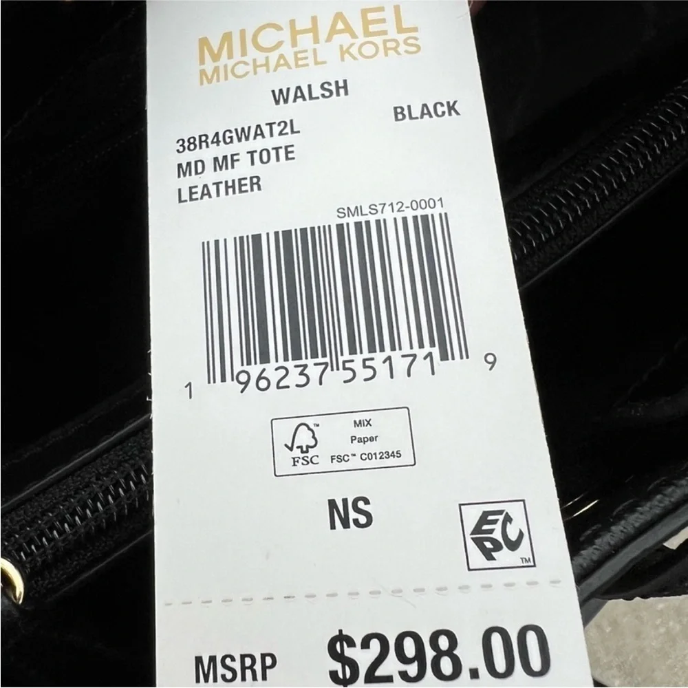 MICHAEL KORS Walsh Saffiano Leather Tote - Picture 2 of 15